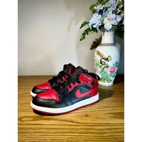 "Banned" Air Jordan | black and red| Size 13C - Picture 2 of 5